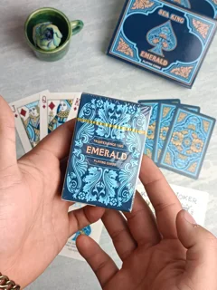 ورق بازی و شعبده بازی دریا امرالد